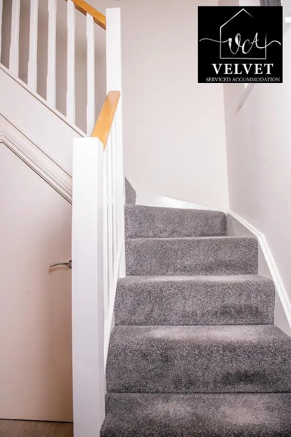 Guest house 1 Bed House At Velvet Serviced Accommodation Swansea With Free Parking & Wifi - Sa1 United Kingdom
